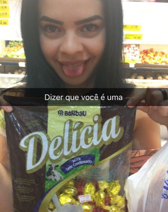 Esta menina decidiu ir ao supermercado à caça de produtos para criar um 