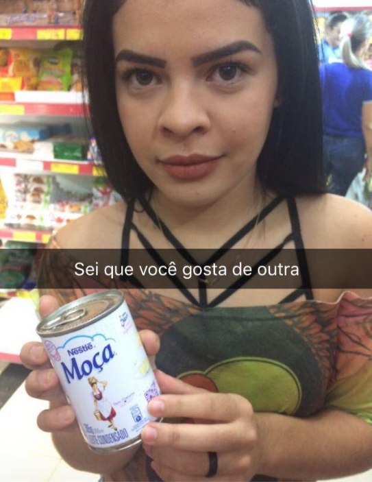 Esta menina decidiu ir ao supermercado à caça de produtos para criar um 