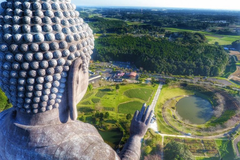 Estátua japonesa, de cliechti