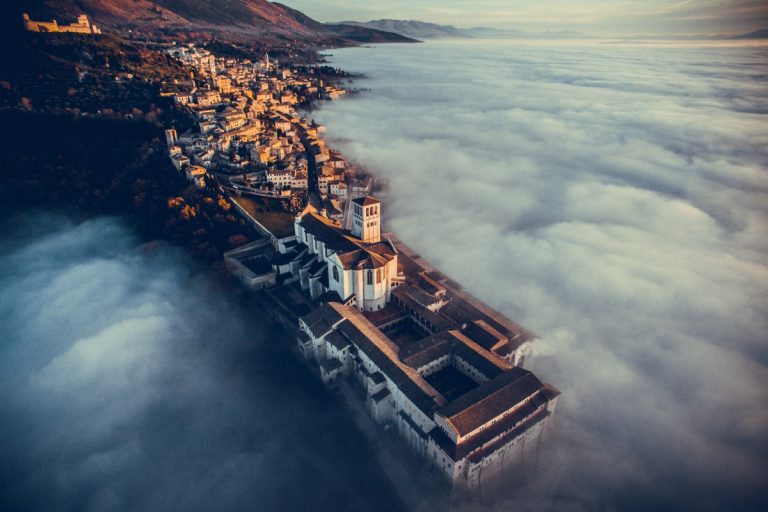 Basílica na Itália, de Fcatutto
