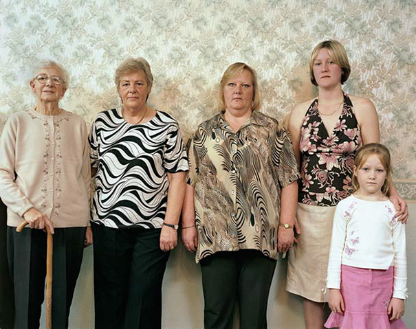 Retratos de famílias reúnem gerações