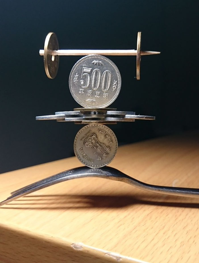 O japonês Tanu faz esculturas inacreditáveis usando moedas