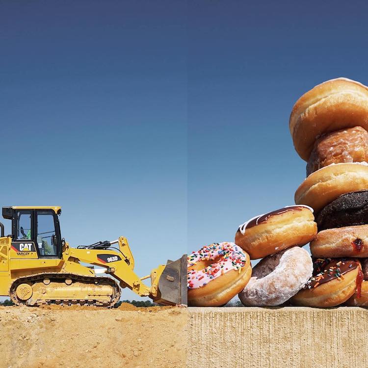 O trabalho de Stephen McMennamy consiste em combinar objetos de universos distintos em fotos que se completam quase que perfeitamente. De tirar o fôlego!