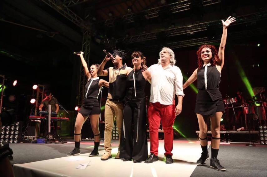 Toni Garrido, Fausto Fawcett, Fernanda Abreu e banda