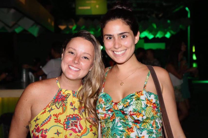Público animado com a versatilidade de atrações do Arena Banco Original
