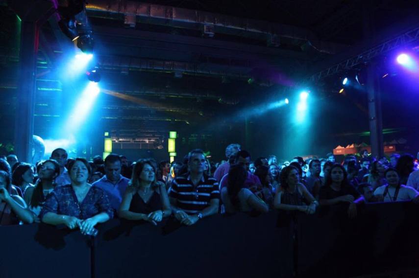 O público lotou o Boulevard Olímpico na abertura do Arena Banco Original