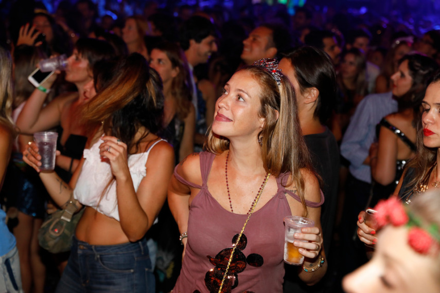Badalação carioca volta à ativa depois de pausa de dois anos, pelo Arena Banco Original. A sexta-feira, 20, foi quente!
