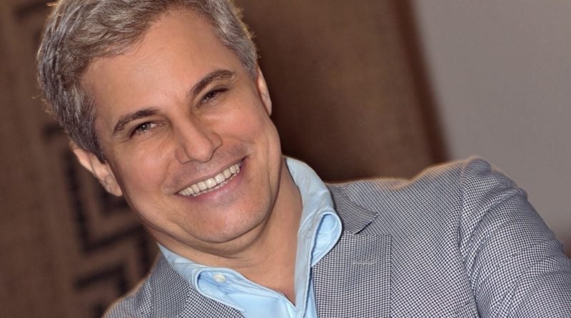 No passado, Edson Celulari era o cara que te mandava o boleto do aluguel todo mês, trabalhando como corretor de imóveis