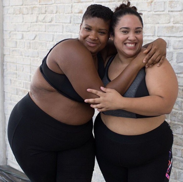 A marca Lane Bryant lançou uma nova coleção de roupas esportivas e acabou viralizando com uma série de vídeos que tem como protagonistas atletas curvilíneas. Para estrelar a campanha, a Lane Bryant escolheu a professora de yoga Jessamyn Stanley, a triatleta Krista Henderson, a coreógrafa Jessie Diaz e a ex-jogadora de basquete Julie Henderson