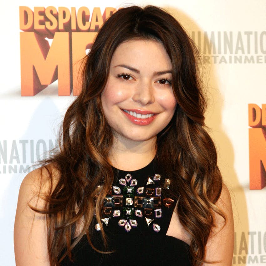 Uma estrela infantil da Nickelodeon tornou-se rica com sua atuação em iCarly. Miranda Cosgrove teve seu primeiro grande papel no filme de Jack Black, Escola do Rock, quando tinha 10 anos. Mas na série de TV da Nick é que ela realmente começou a ganhar dinheiro. A série estreou em 2007. Até 2010, Cosgrove ganhou US$ 180 mil por episódio, tornando-se a segunda estrela infantil mais alta paga na TV na época. Ela foi listada como a atriz infantil mais bem paga na edição de 2012 do Guinness Book of World Records.