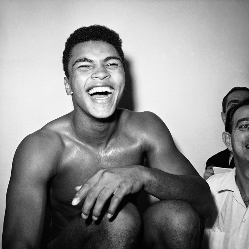 Muhammad Ali-Haj nasceu no dia 17 de janeiro de 1942 e foi um dos lutadores mais importantes da história do boxe. Ele morreu nos Estados Unidos, aos 74 anos, no dia 3 de junho de 2016, vítima de uma doença degenerativa