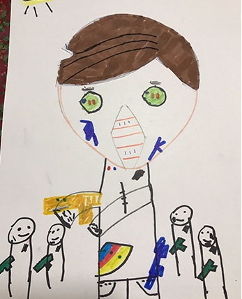 Thomas Romain é um artista francês que mora em Tóquio, no Japão. Ele transforma os desenhos dos filhos em personagens
