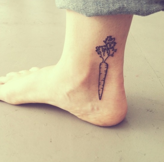 Anna Sica, uma tatuadora do Iowa, nos Estados Unidos, abriu um estúdio especializado apenas em tatuagens veganas