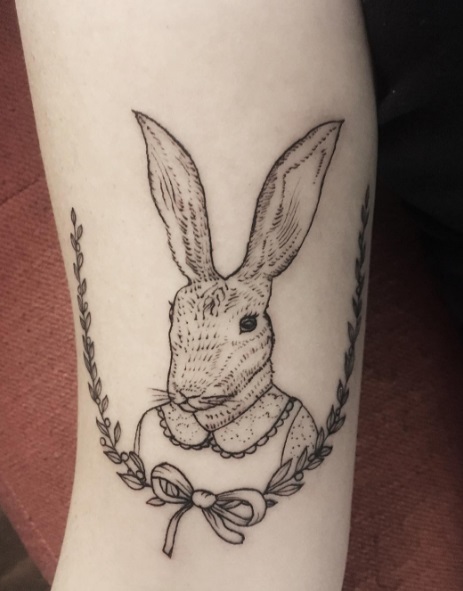 Anna Sica, uma tatuadora do Iowa, nos Estados Unidos, abriu um estúdio especializado apenas em tatuagens veganas