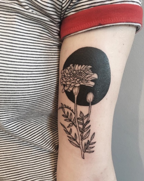 Anna Sica, uma tatuadora do Iowa, nos Estados Unidos, abriu um estúdio especializado apenas em tatuagens veganas