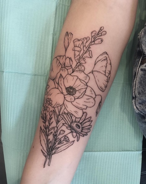 Anna Sica, uma tatuadora do Iowa, nos Estados Unidos, abriu um estúdio especializado apenas em tatuagens veganas