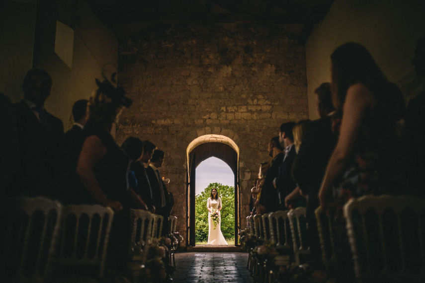 Essas foram as fotos vencedoras do concurso anual Junebug Weddings. É uma mais emocionante que a outra!