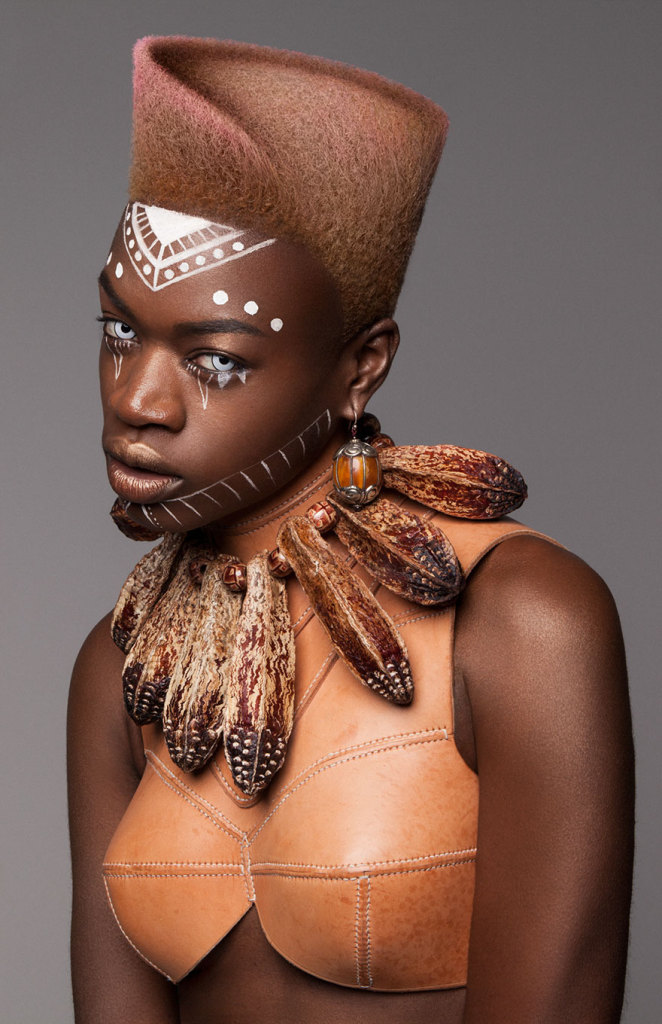 A hairstylist Lisa Farrall foi destaque em premiação britânica de beleza com seus penteados inspirados na força e beleza da África