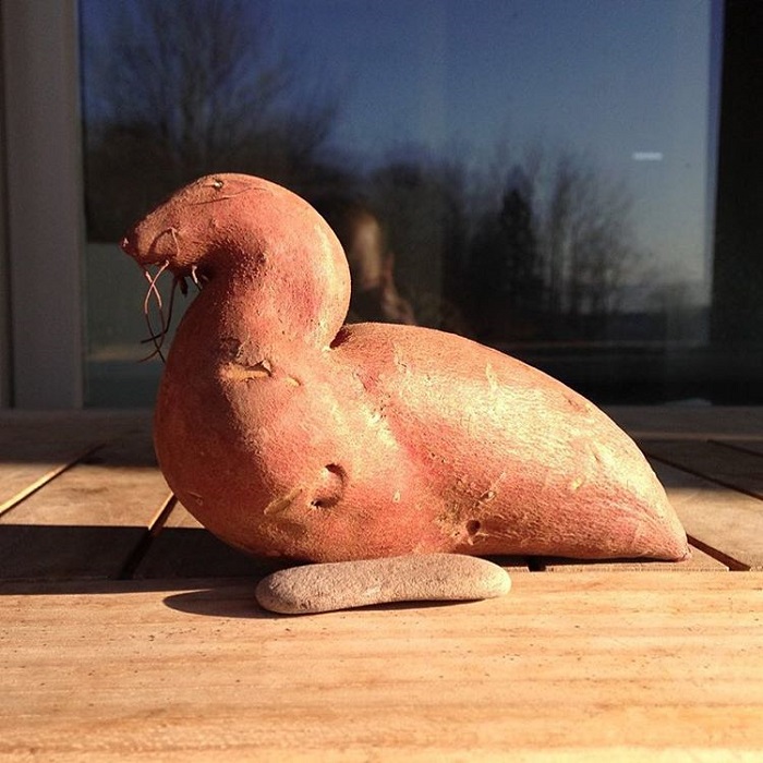 É uma bicho? Uma pessoa? Pior: este alimento está tentando se comunicar comigo? Formatos divertidos dão vida a frutas e vegetais do cotidiano