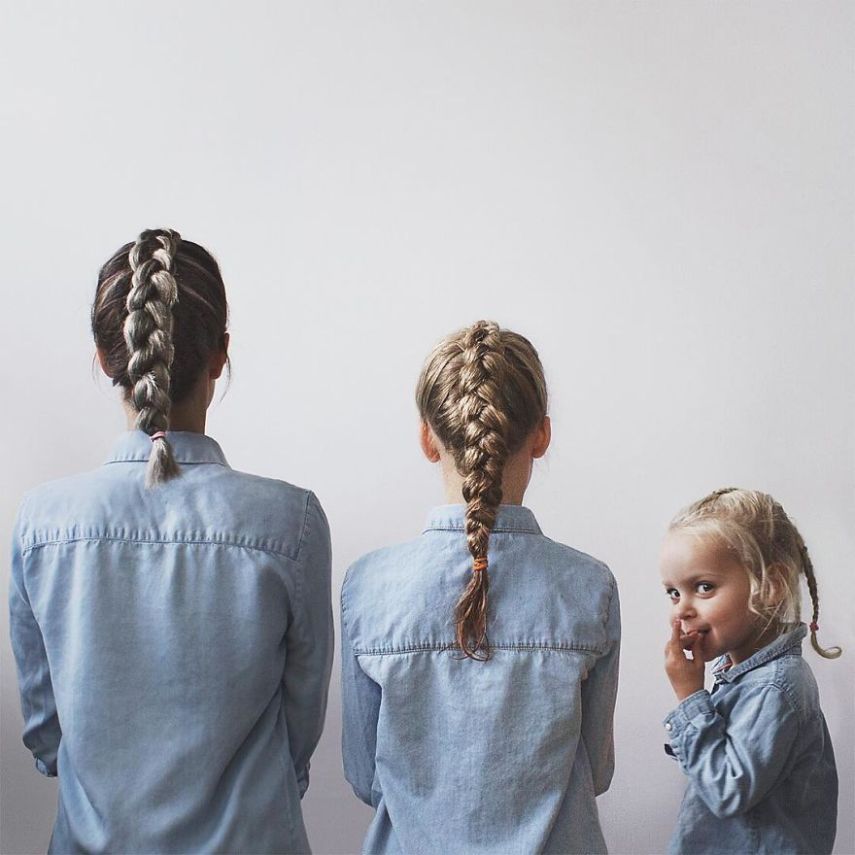 Dominique, Penny e Amelia dão um show de fofura na internet com essas poses e looks combinando, quase como gêmeas <3