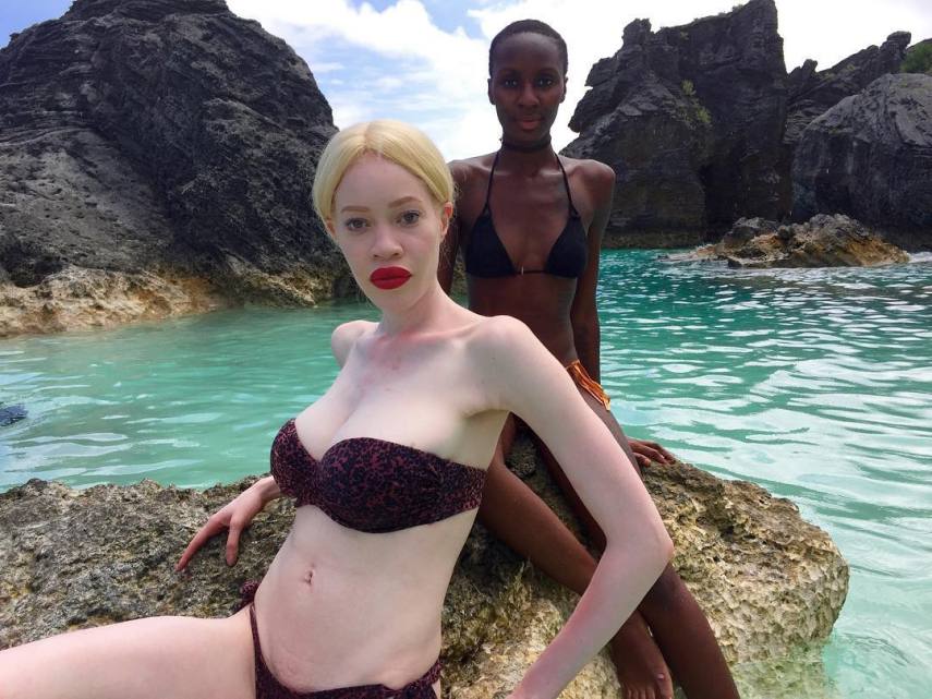 Essa é Diandra Forrest, modelo albina com descendência africana. Apesar do preconceito, Diandra se firmou como uma das maiores apostas do mundo da moda nos últimos anos. Apenas maravilhosa!