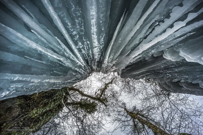 No inverno, nem mesmo as quedas d'água de Plitvice resistem às baixas temperaturas. Espetáculo da natureza!