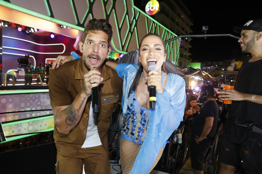 Anitta canta com banda Eva no Carnaval de Salvador