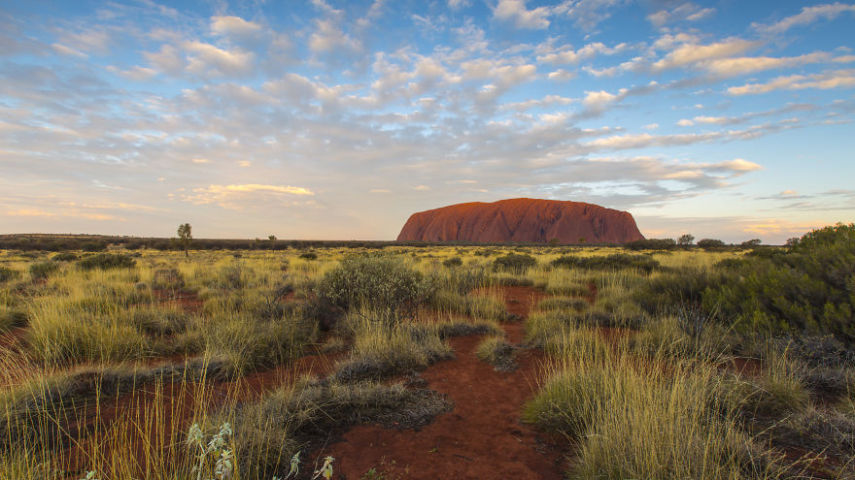 Tom Rex Jessett é um fotógrafo da Nova Zelândia que passou nove meses viajando pela Austrália e tirou fotos impressionantes