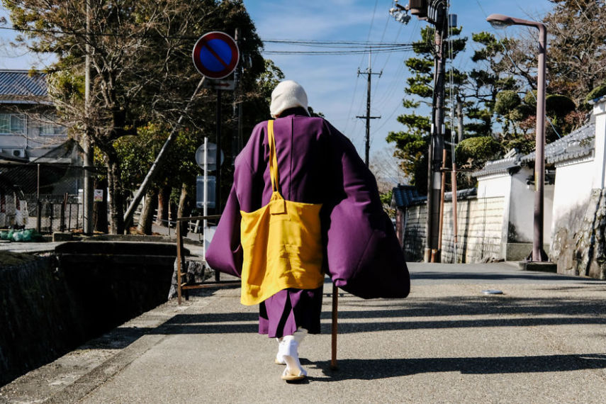 Embaixadora da Fujifilm, a fotógrafa Mindy Tan viajou para o Japão pela primeira vez e passou duas semanas em Kyoto, no Japão, para fotografar o dia a dia da cidade