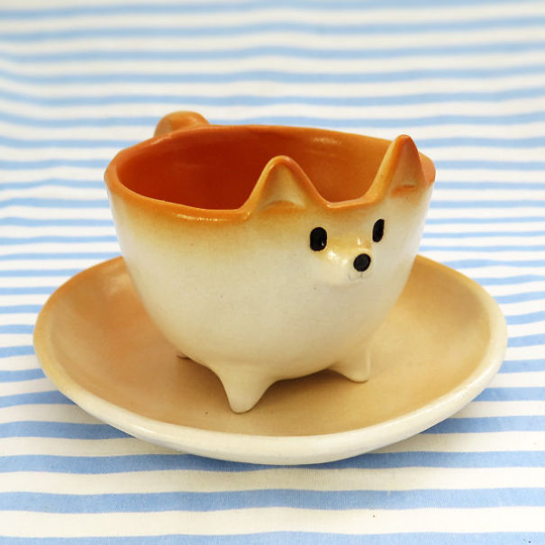 O Shiba Inu fica ainda mais irresistível como parte da decoração da casa. Vasos, pratos, bowls, xícaras e outras coisinhas lindas que fazem a gente abrir um sorrisão na hora!