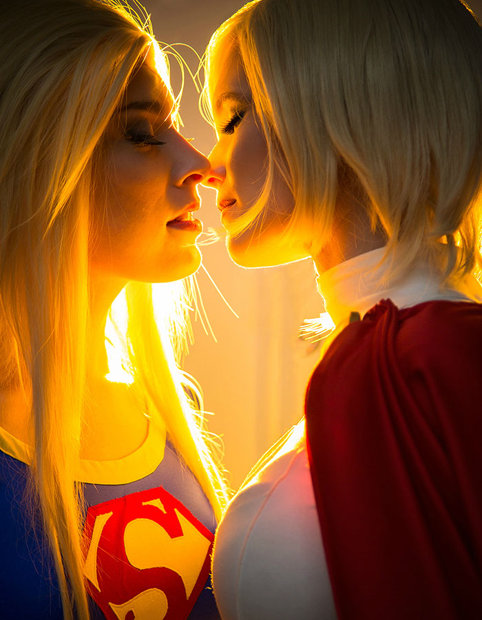 Carina e Soerine são dinamarquesas, cosplayers e apaixonadas. Se liga no casamento e nas fantasias mais legais que elas já fizeram!