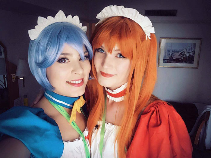 Carina e Soerine são dinamarquesas, cosplayers e apaixonadas. Se liga no casamento e nas fantasias mais legais que elas já fizeram!