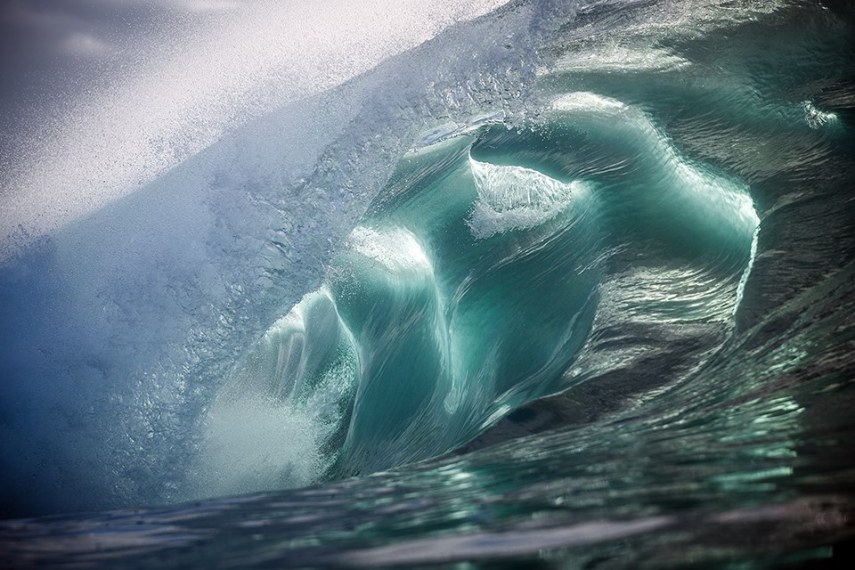 Warren Keelan é especialista em fotografar ondas 