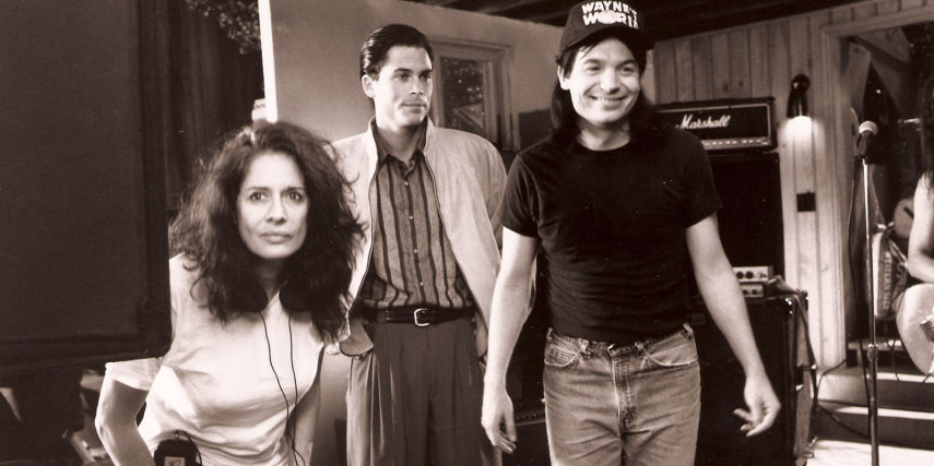 A diretora Penelope Spheeris com Rob Lowe e Mike Meyers. O filme catapultou a carreira dela em Hollywood