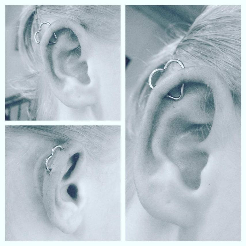 Joias diferentes dão cara nova ao piercing na cartilagem. Fofura pura!
