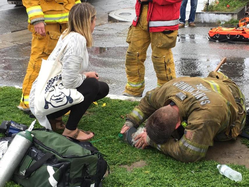 Em 20 minutos, Nalu recobrou a consciência e conseguiu respirar com uma máscara de oxigênio após desmaiar em incêndio