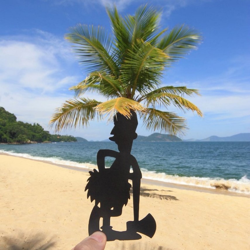 Rich McCor é um artista inglês que gosta de transformar grandes edifícios e monumentos de diversos países em coisas um pouco diferentes
