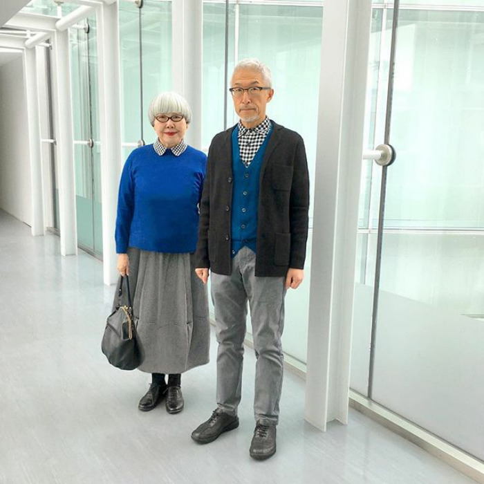 Juntos há 37 anos, os japoneses Bon e Pon provam que o amor pode se reinventar de muitas maneiras - a começar pelo guarda-roupa
