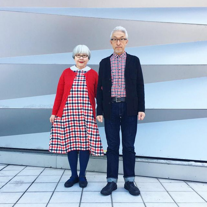 Juntos há 37 anos, os japoneses Bon e Pon provam que o amor pode se reinventar de muitas maneiras - a começar pelo guarda-roupa