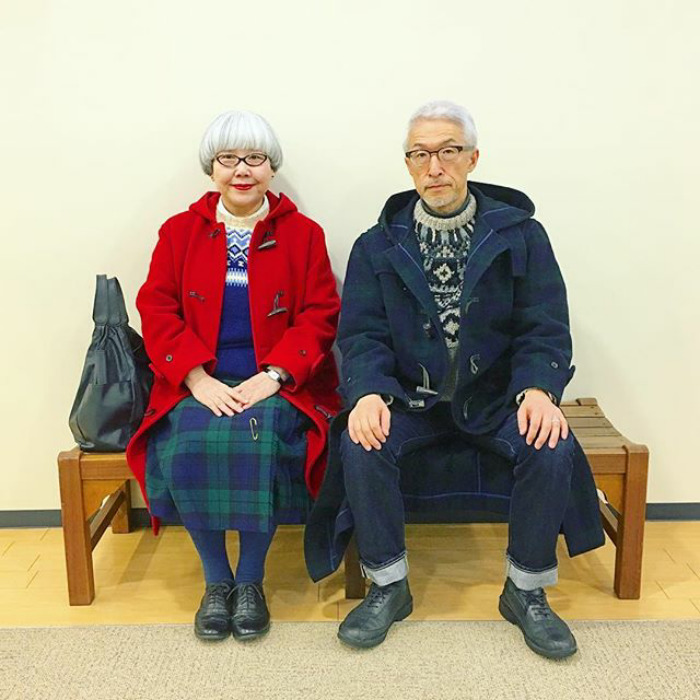Juntos há 37 anos, os japoneses Bon e Pon provam que o amor pode se reinventar de muitas maneiras - a começar pelo guarda-roupa