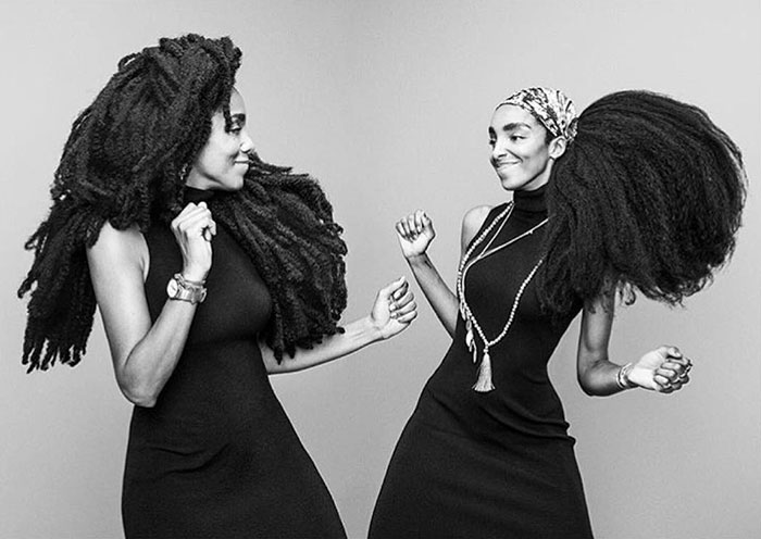 As irmãs gêmeas Cipriana Quann e TK Wonder querem empoderar mulheres negras 