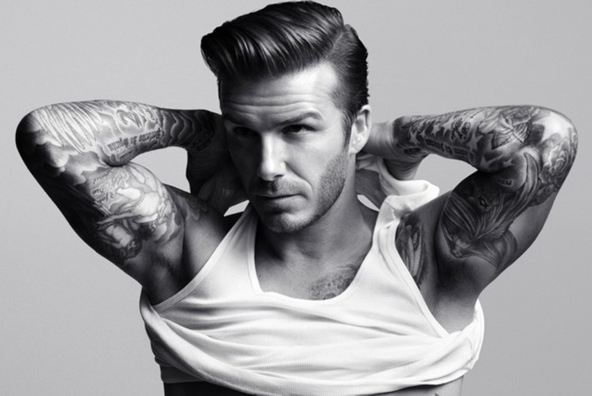 Outras tatuagens de Beckham incluem um anjo em seu braço direito, um número romano 7 em seu antebraço direito. O número 7 é significativo porque representa seu número de camisa no Manchester United e na seleção inglesa.