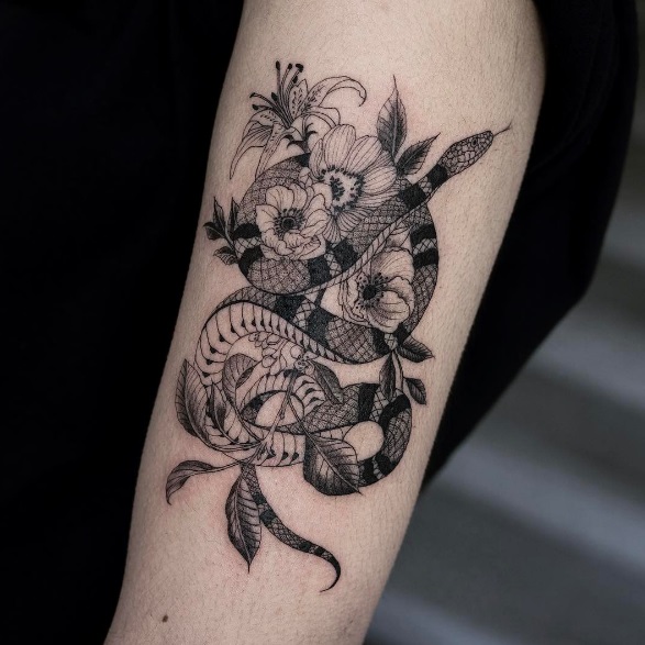Siga @oozy_tattoo no Instagram