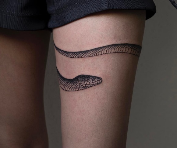 Siga @oozy_tattoo no Instagram