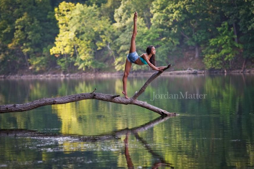 Tiny Dancers Among Us é uma série de imagens do fotógrafo Jordan Matter 