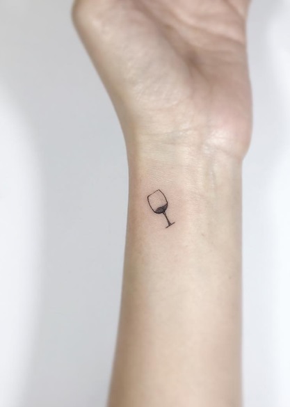 Siga @playground_tat2 no Instagram