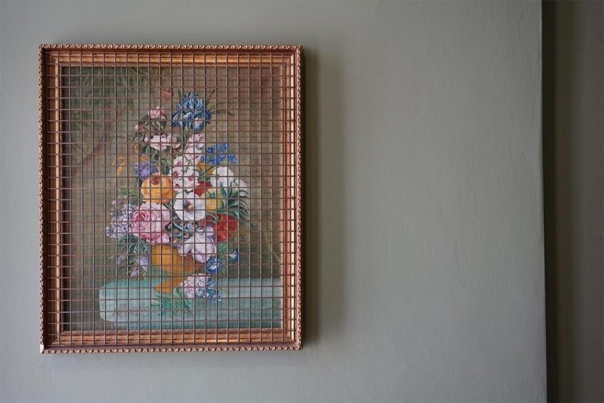 A abertura de um hotel repleto de obras do artista Banksy  que fica Belém, tem causado reações controversas e ainda recebeu  a alcunha de ter a 