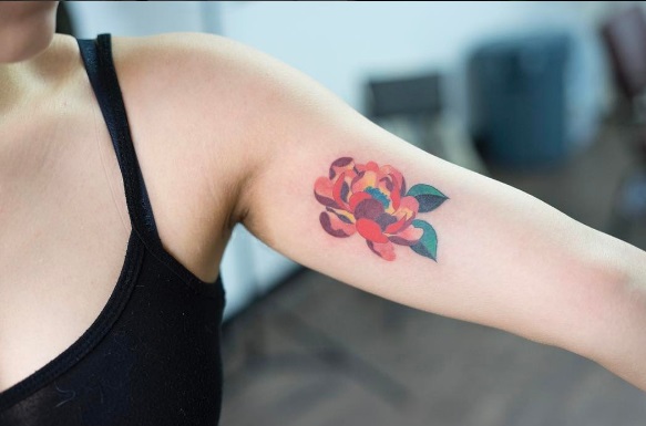  Siga @zihee_tattoo no Instagram