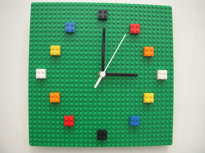 Tire aqueles Legos velhos da caixa de brinquedos e transforme a rotina com essas ideias incríveis!