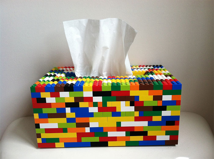Tire aqueles Legos velhos da caixa de brinquedos e transforme a rotina com essas ideias incríveis!